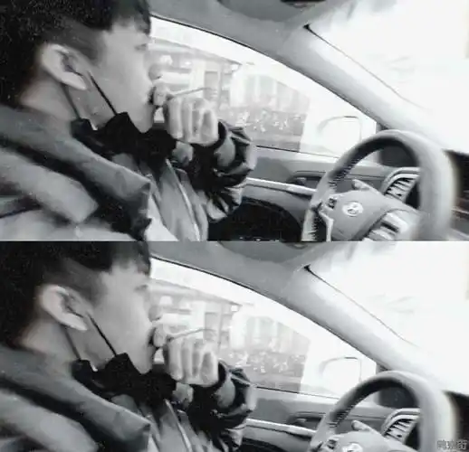 德云社角儿们抽烟的照片德云社角儿抽烟照片