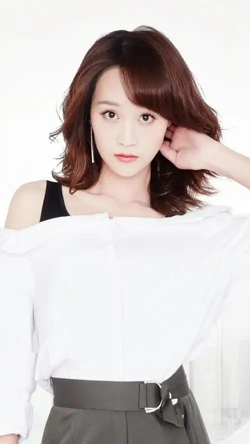 蓝盈莹美女写真1990年4月16日出生于上海中国内地影视女演员