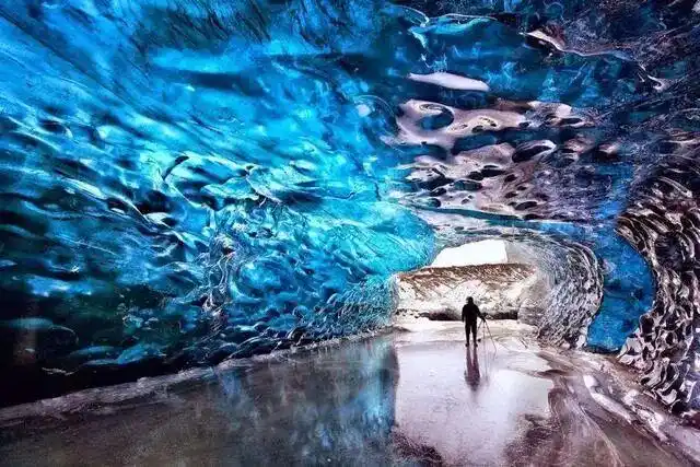 [bai]被喻为拥有红色春天的自然景观