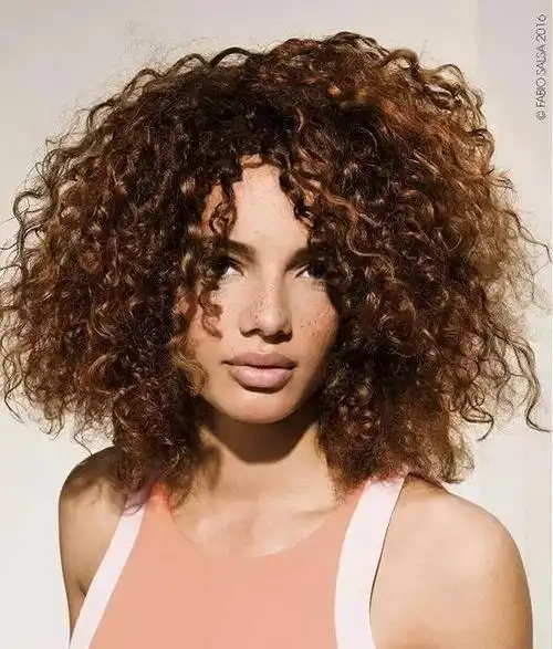 螺旋卷就是斜着卷啊卷的n个圈 上图这个是小卷的效果 分分钟变成爆炸