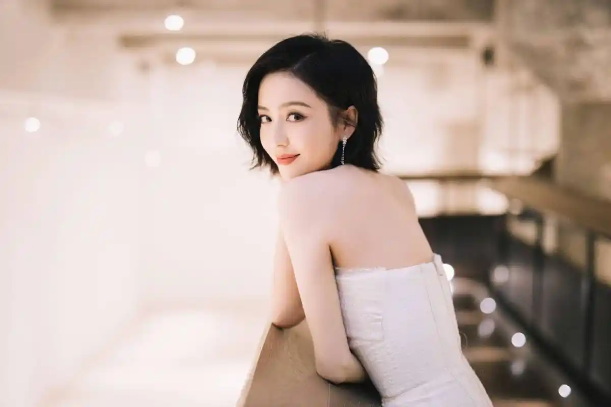 女生想要养出"干净脸",建议睡前坚持4件事,恢复肌肤白皙水嫩_皮肤