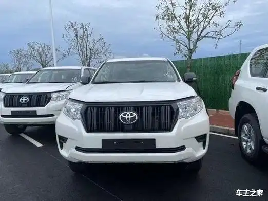港口直销丰田霸道2700报价配置详解价格亲民仅需40余万