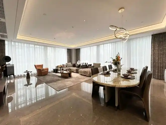 杭州豪宅大平层300方轻奢现代风全景采光