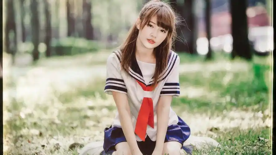 豆蔻年华的青春少女