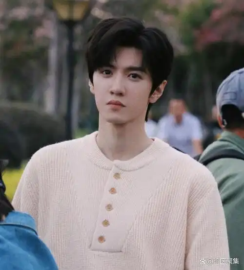 90后中国剧男神杨洋,肖战等积极转型,95后的鲜肉男神们也不甘示落