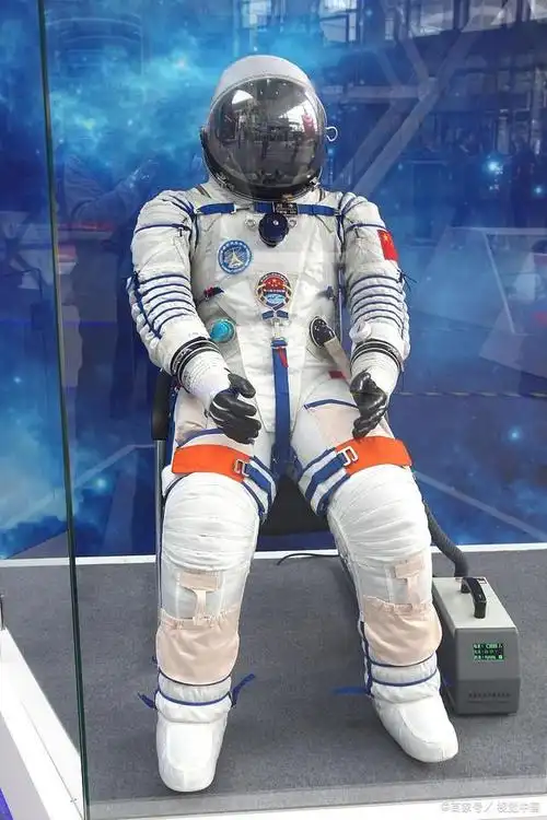 中国空间站只有3套航天服,为什么不多造几件?