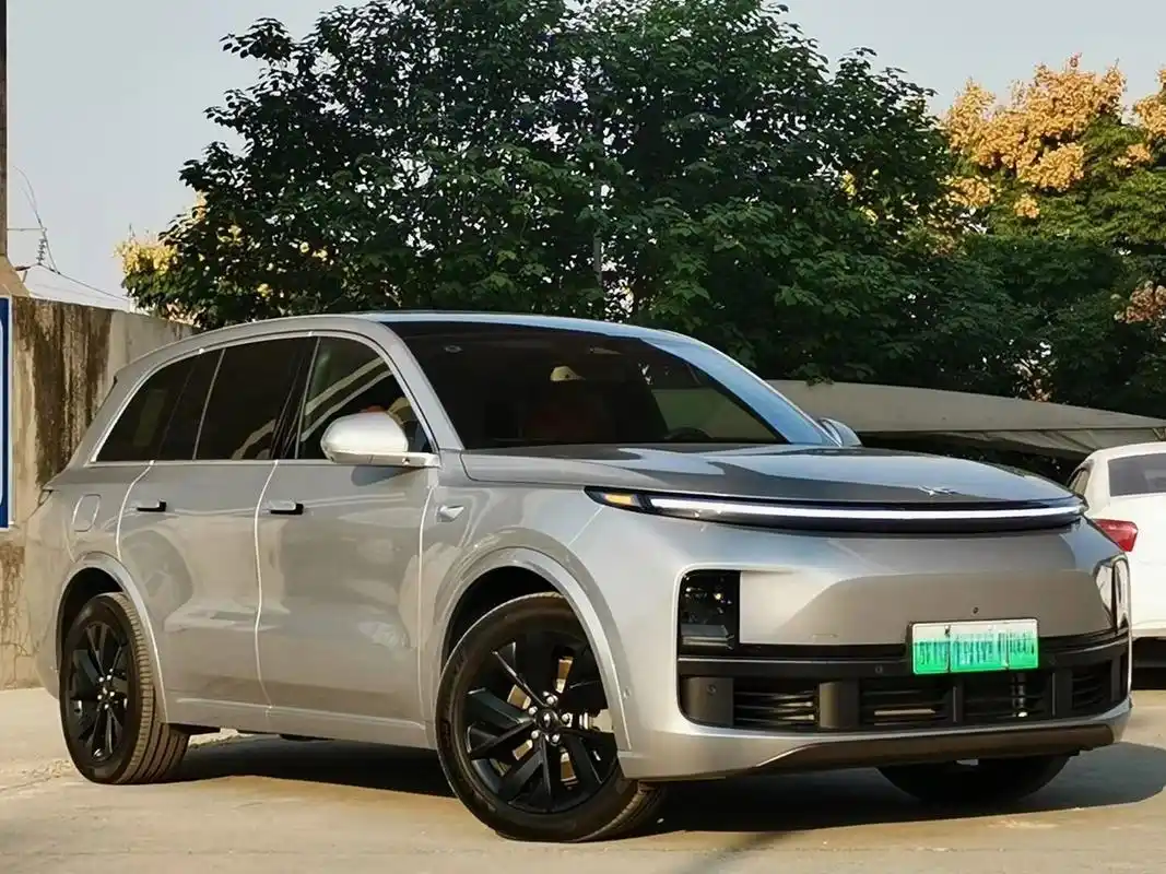 23款air版 2023款23年8月理想l8  air版,指导价33.