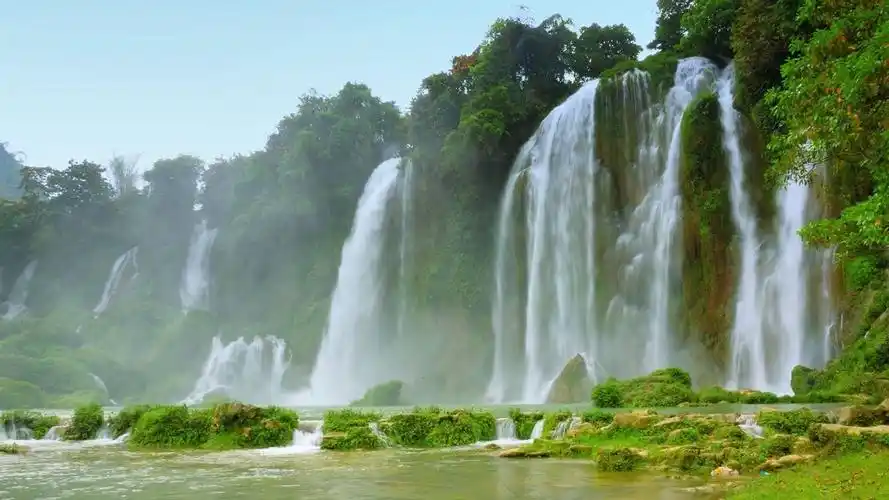 美丽的瀑布,风景秀丽 750x1334 iphone 8/7/6/6s 壁纸,图片,背景,照片