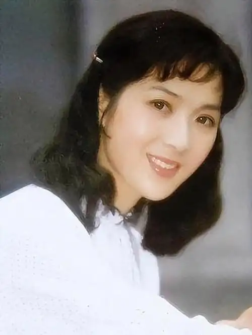 回顾:演员龚雪因流氓罪断送演艺生涯,出走美国,现如今怎样了?