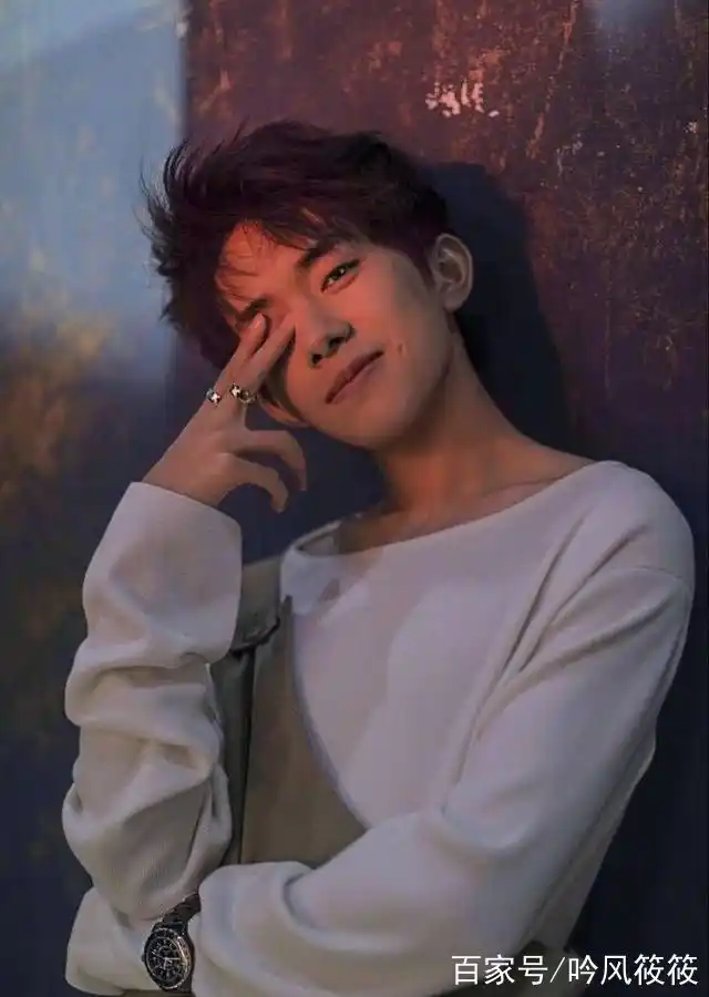 易烊千玺时尚写真,男友力爆棚