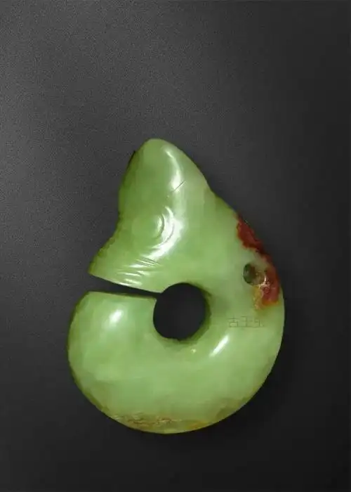 靠近神的红山古玉