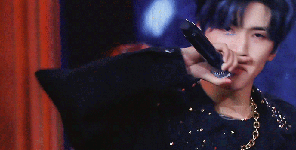 严浩翔凭什么当《少年说唱企划》成长体验官