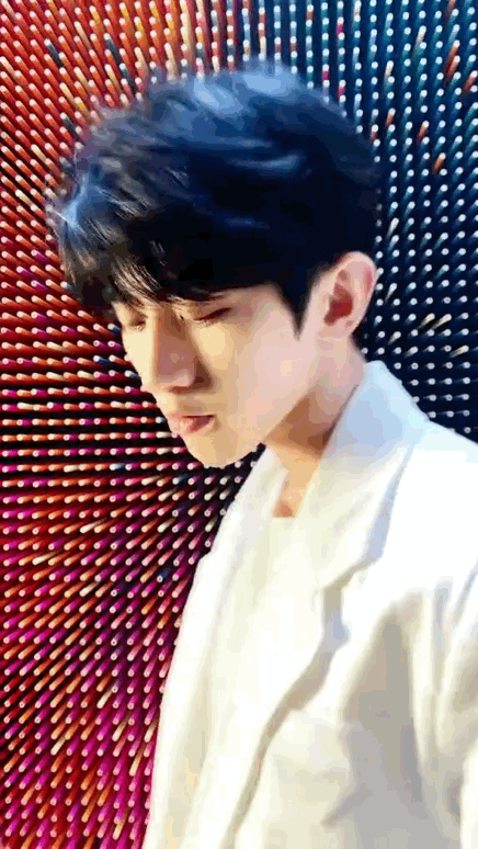 蔡徐坤动图 - 堆糖,美图壁纸兴趣社区