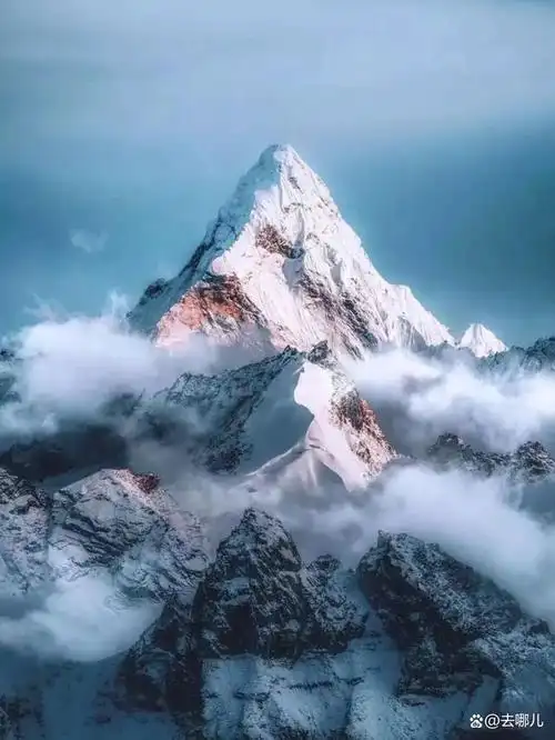 中国十大名山,壮丽奇峰,探索千年自然奇观!看看你去过几个?