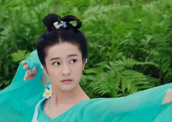 张雪迎真人好看吗素颜照片曝光,张雪迎有什么特点五官特征