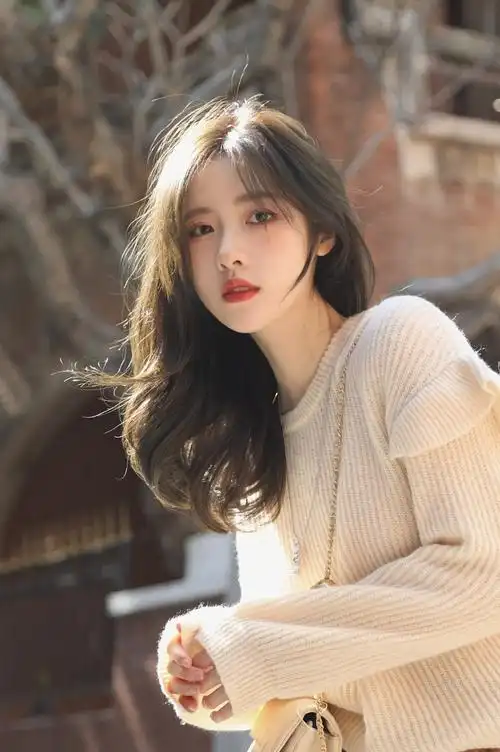 网红美女梨涡允允4k手机壁纸11