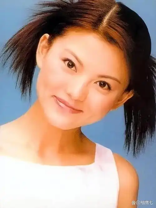 48岁的李湘凭实力活成爽文女主