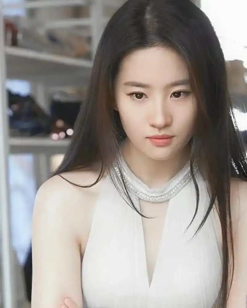 刘亦菲照片剪辑