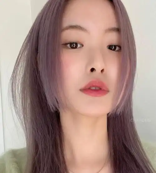 直头发怎么剪 直发公主切气质翻倍_直发发型 - 美发站