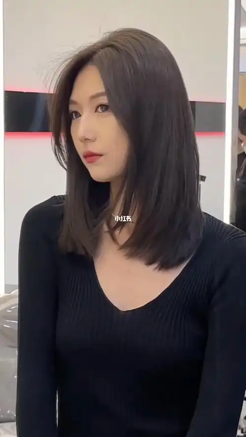 超显小减龄初恋头锁骨发修颜八字刘海儿