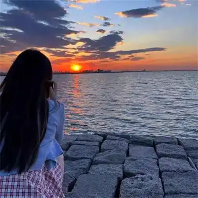 高级感背影头像女 超火的超好看背影头像女_女生头像_头像屋