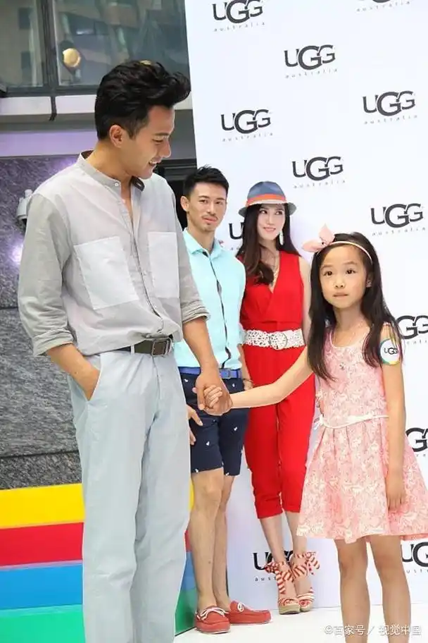 刘恺威现女儿音乐会一起合唱,小糯米表现坚强,坚强的背后是?