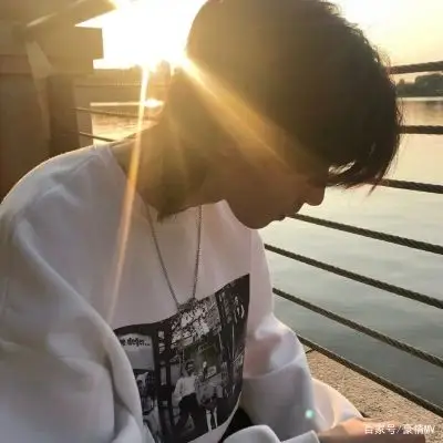 2021最新版男生侧颜头像高清_男生侧颜头像大图真人