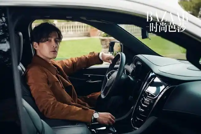胡歌代言新款凯迪拉克
