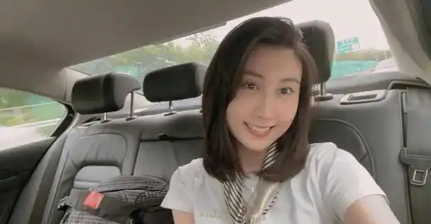 主持人水均益女儿支持他二婚是三个孩子的幸福爸爸