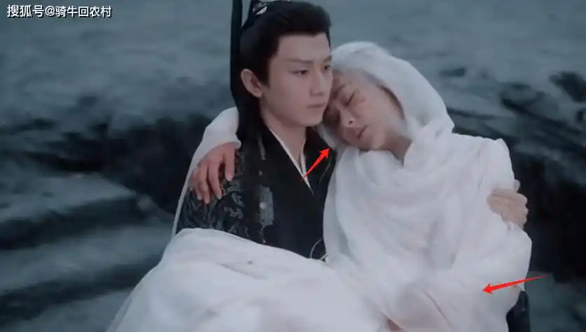 演技不好别尬演晕倒!《与凤行》赵丽颖告诉你,啥是教科书式晕倒