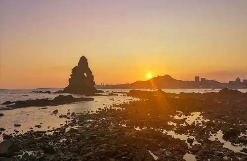 夕阳西下的石老人海边～2020.9.26随拍