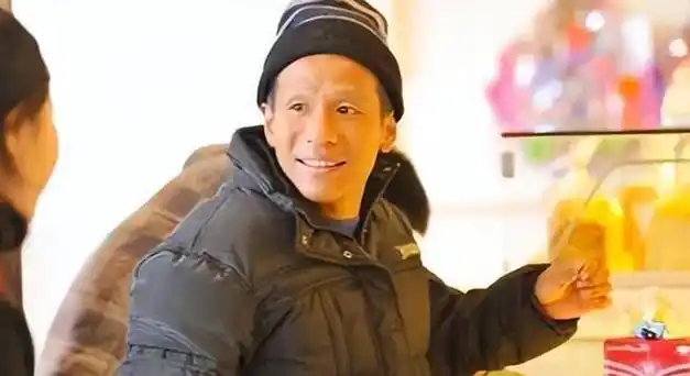 43岁宋小宝爆改成王嘉尔一下年轻20岁网友以后小品看谁