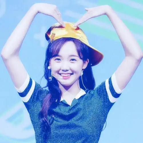 「吕小雨」自截