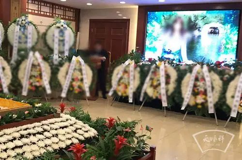 追悼会布置现场