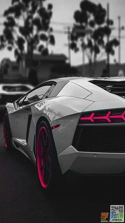 竖屏手机跑车壁纸高清图片