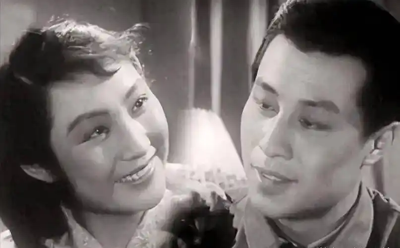 王心刚:一代人的男神,与杨昭彩结婚64年无绯闻,如今91岁了_妻子_屋子