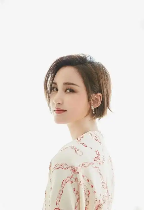 热图阁丨美图分享丨张歆艺_网易订阅