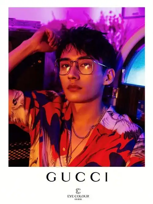 gucci 古驰 2021年新款马衔扣眼镜.