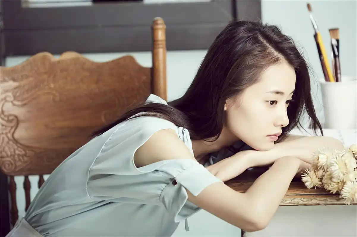 柴碧云演绎梦幻style   百变造型诠释更多可能性