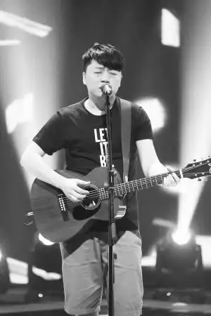 张磊唱火《南山南》赵大格一首《我在人民广场吃炸鸡》动感十足7月31