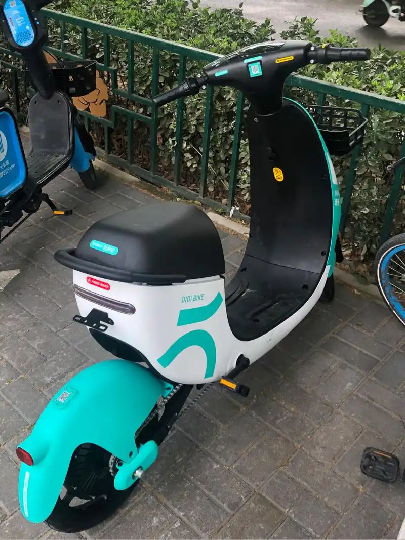 不到五毛钱骑青桔电动车太香了,停车点很多 青桔现在出现在洛阳各个