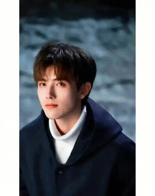 3,《千香引》这个瓜目前传到了鞠婧祎跟宋威龙这.