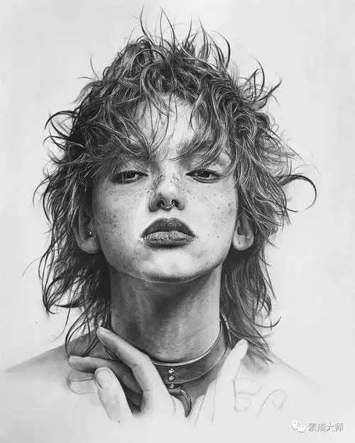 笔触柔和,细腻的肖像素描!附过程!
