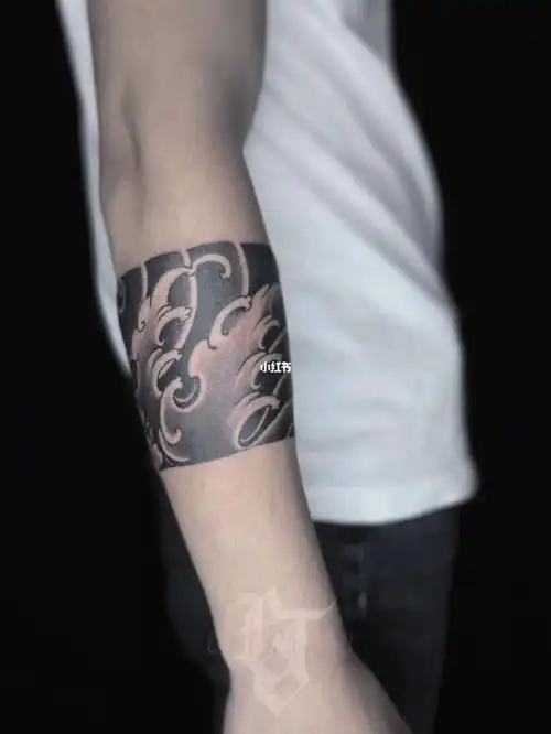 我的纹身分享  #佛山纹身  #佛山  #传统  #臂环  #臂环纹身图案
