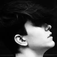 微信头像男伤感图片孤独【点击鼠标右键下载】