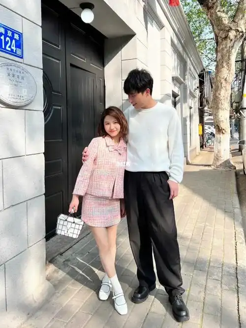 个愿意陪着你拍好多照片的人7315#情侣拍照#最萌身高差#恋爱日常