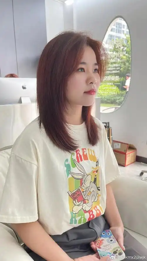 修颜锁骨发,自然之美等你来试|修颜|锁骨|发型_新浪新闻