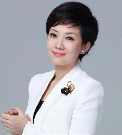 歌手方琼的个人资料 石家庄方琼个人资料 - 歌词译