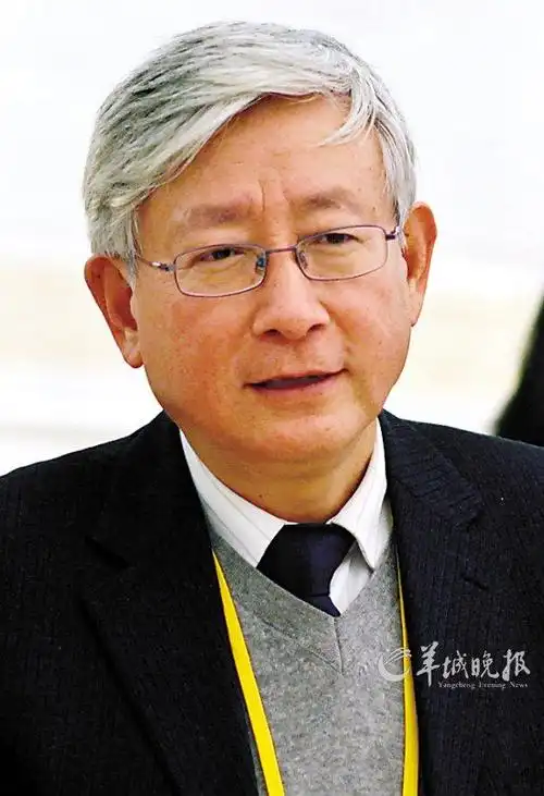 曹景行广东人应走出去到全世界赚钱