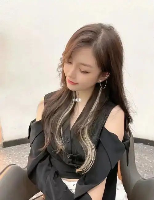 显白又气质#北京崇尚汉光店#发色  #发色推荐  #北京染发#欧美挑染